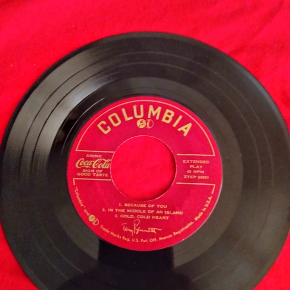 3 Tony Bennett 45" Records - Picture 5 of 11